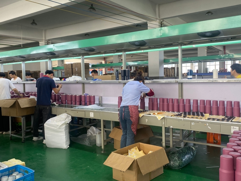 Đột phá về năng lực: Jiangzhi hoàn thành đơn đặt hàng 26.000 cốc kem trong 3 ngày